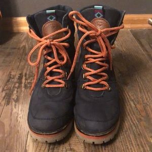 Inkkas  hiking boots women’s size 9